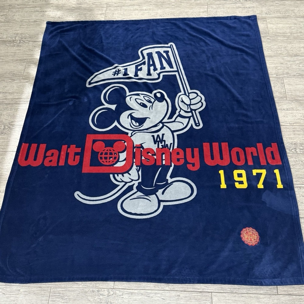 Walt Disney World Mickey #1 Fan Throw Plush 48x58 Authentic Disney Parks 1971